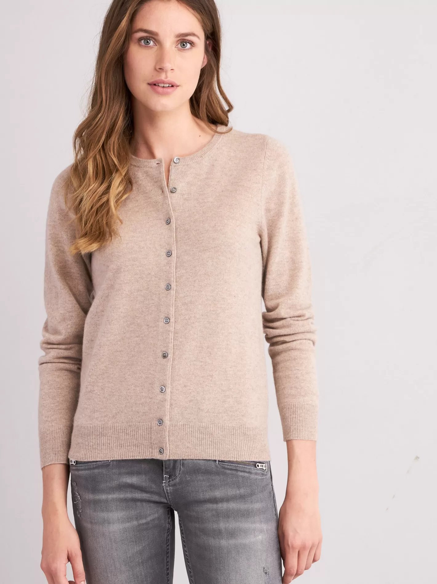 Cardigans<REPEAT cashmere Basic Cashmere Cardigan With Round Neck Sand