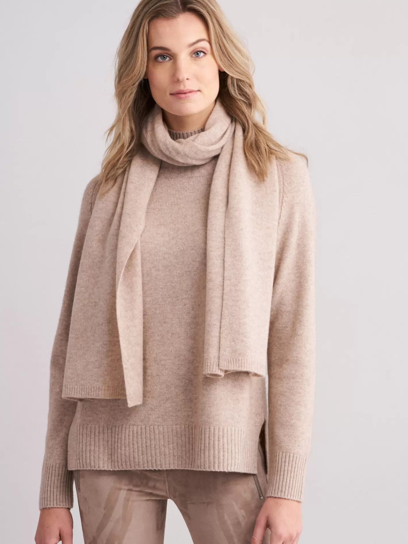 Scarves<REPEAT cashmere Basic Cashmere Scarf Sand