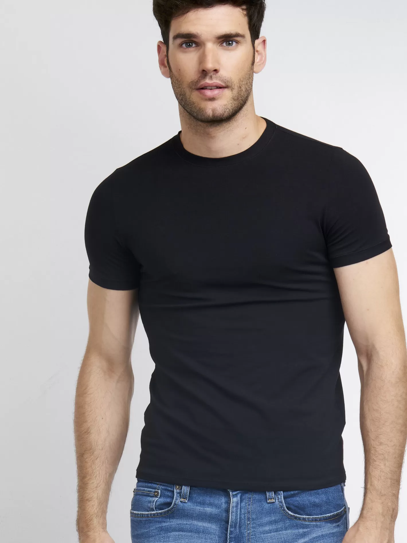 T-Shirts<REPEAT cashmere Basic Men's Round Neck T-Shirt Black