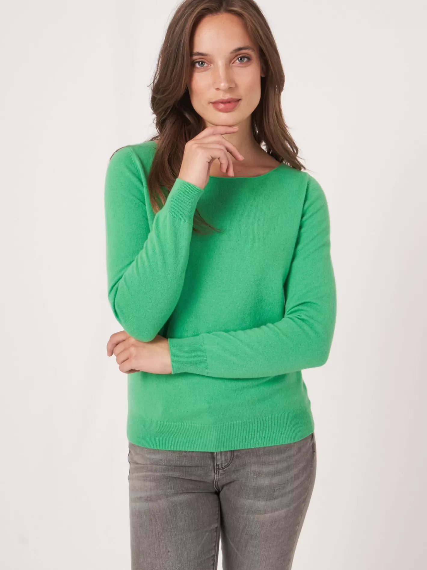 Organic Cashmere<REPEAT cashmere Basic Organic Cashmere Boat Neck Jumper Basil