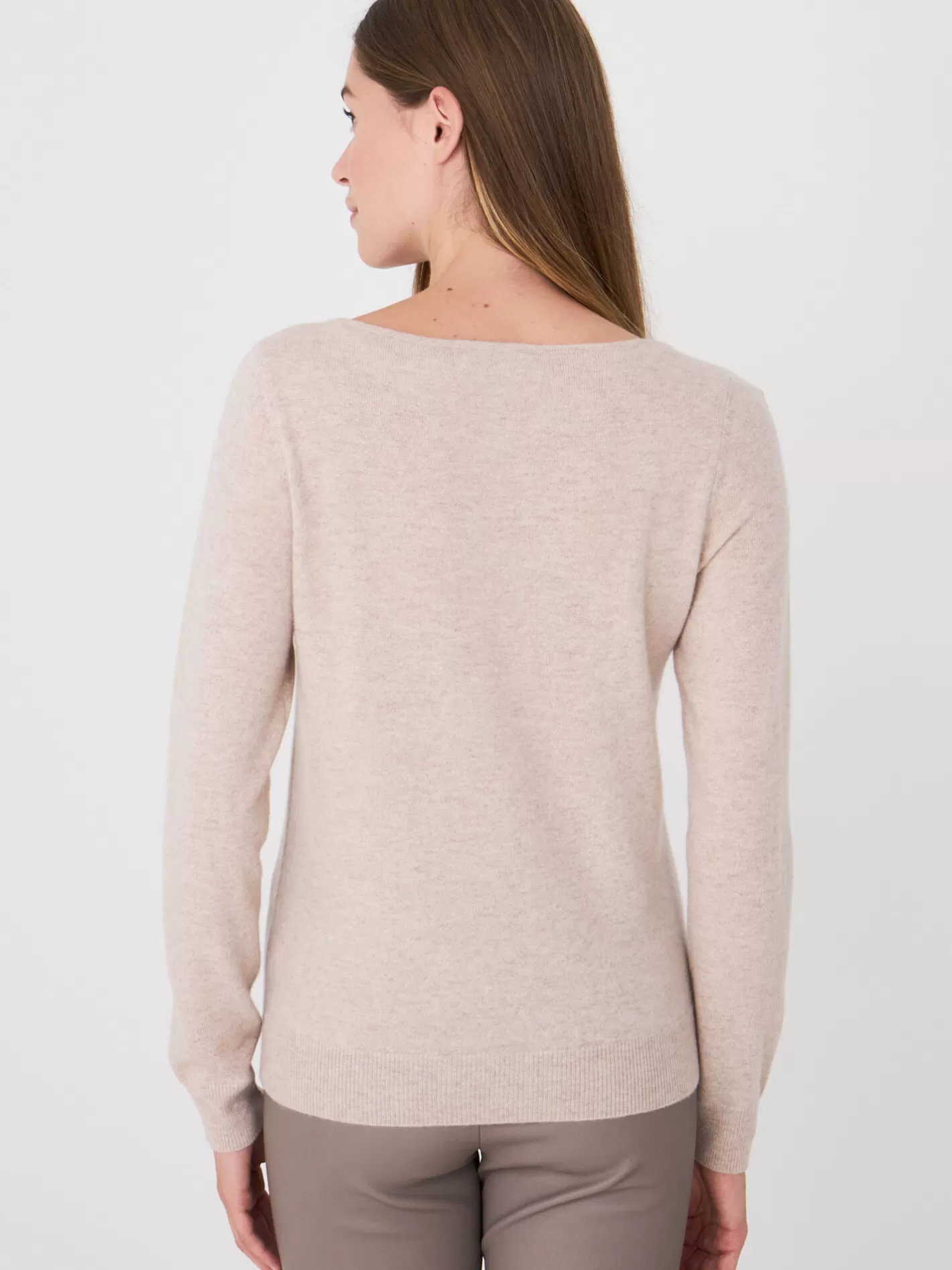 Sweaters<REPEAT cashmere Basic Organic Cashmere Boat Neck Jumper Beige