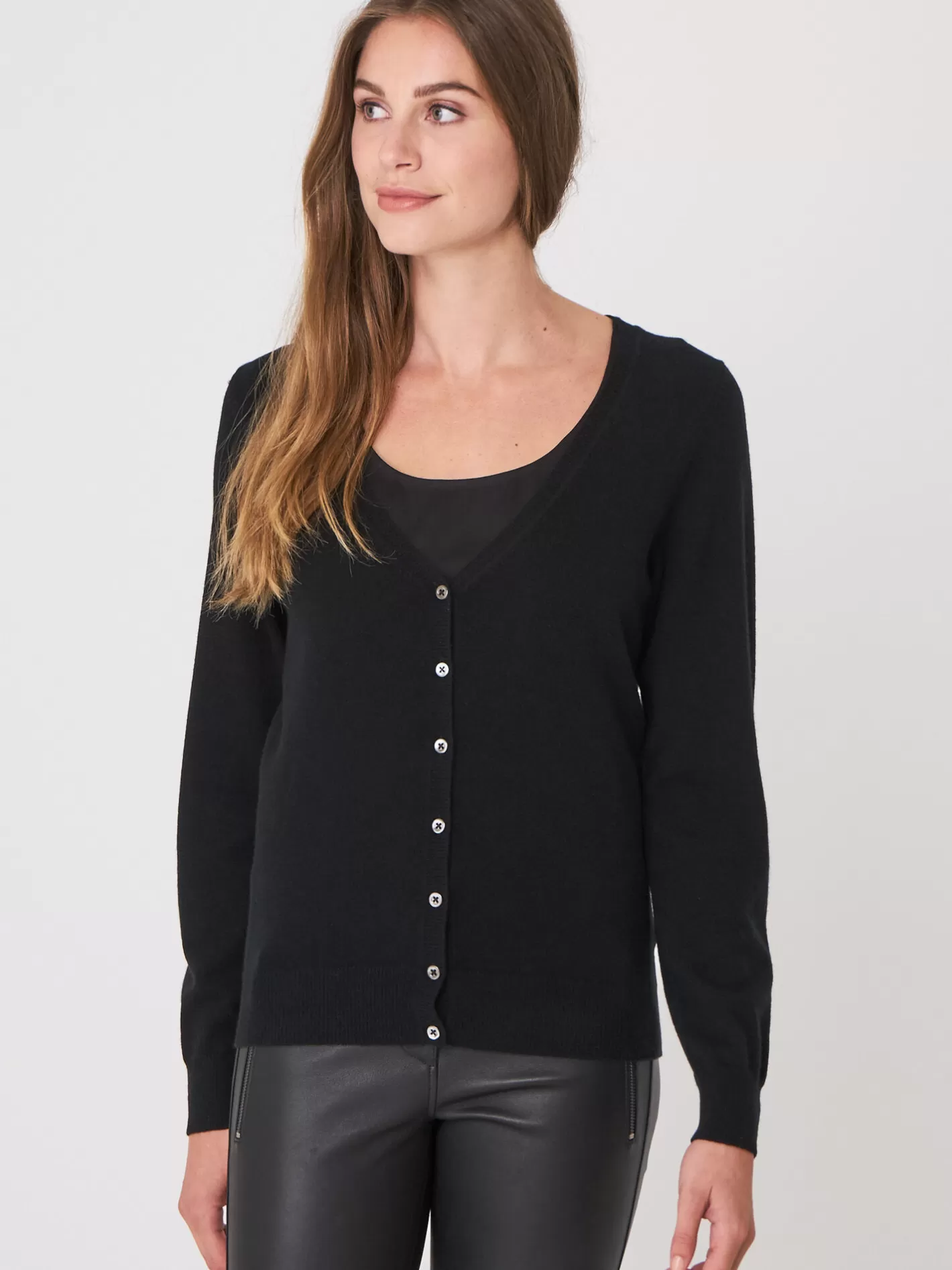 Organic Cashmere<REPEAT cashmere Basic Organic Cashmere Cardigan With V-Neck Black