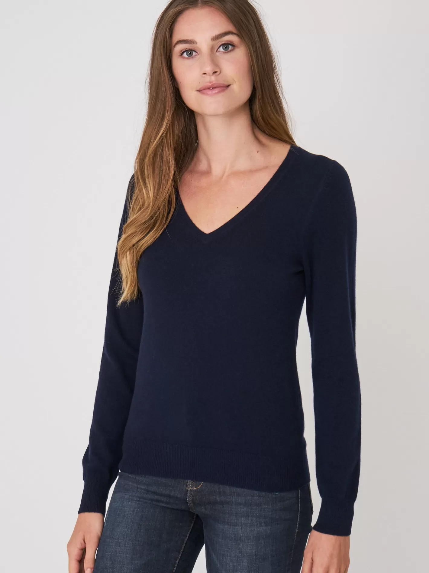 Organic Cashmere<REPEAT cashmere Basic Organic Cashmere V-Neck Jumper Navy