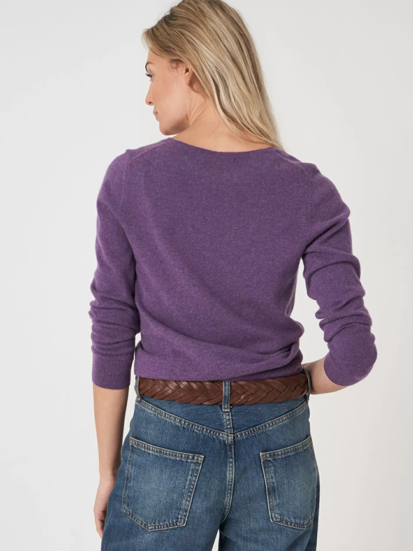 Sweaters<REPEAT cashmere Basic Organic Cashmere V-Neck Jumper Amethyst