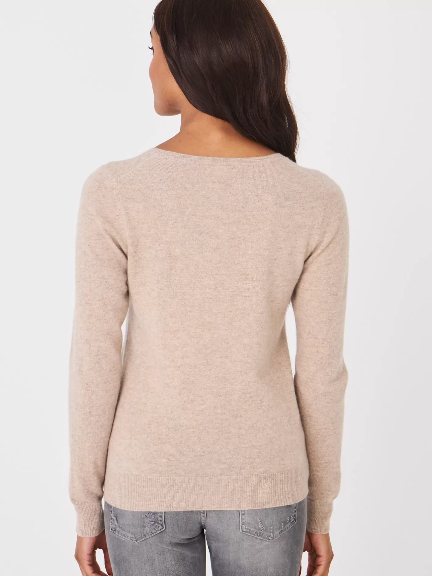 Organic Cashmere<REPEAT cashmere Basic Organic Cashmere V-Neck Jumper Sand