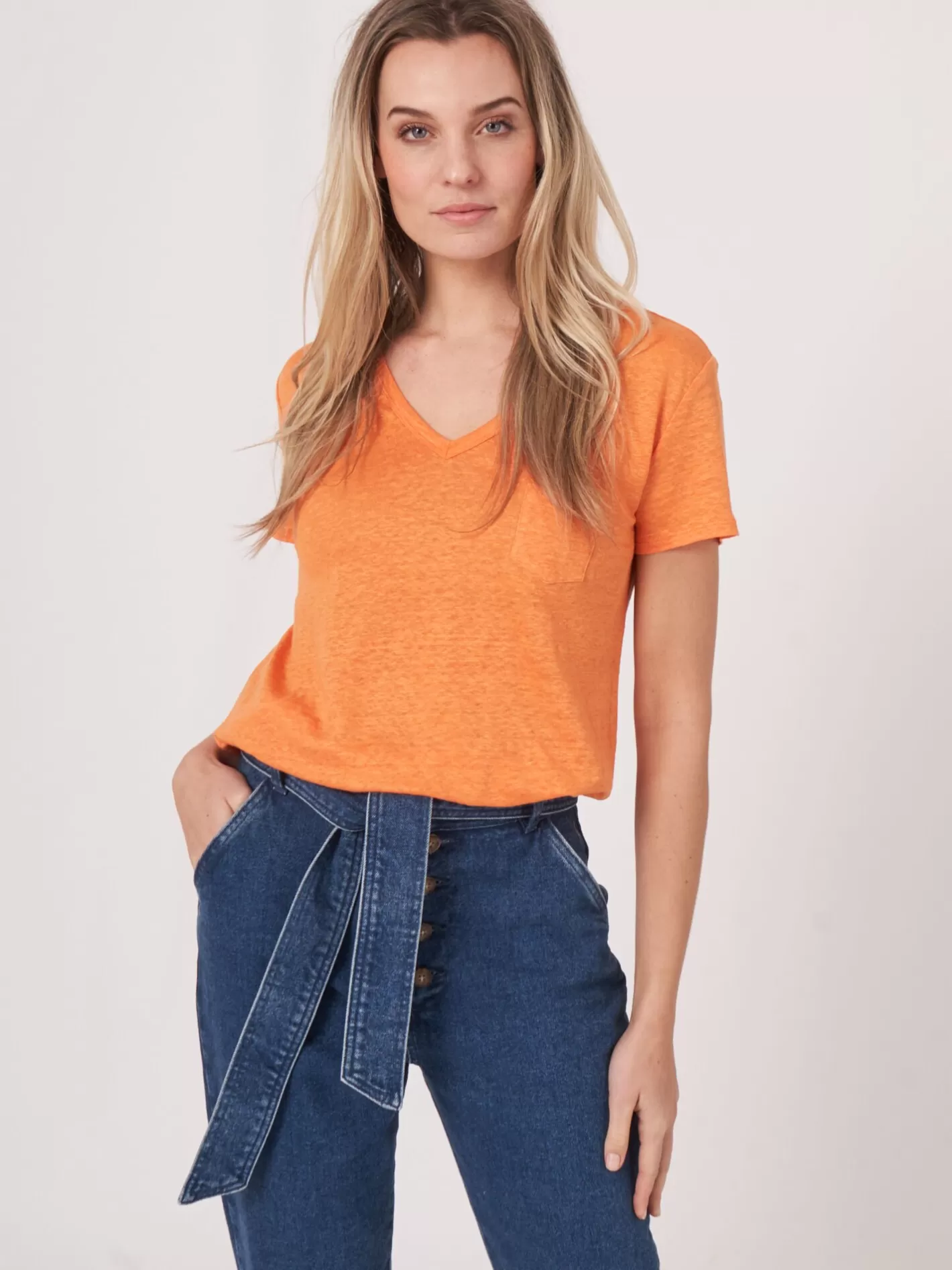 Tops<REPEAT cashmere Basic Pure Linen V-Neck T-Shirt With Chest Pocket Papaya