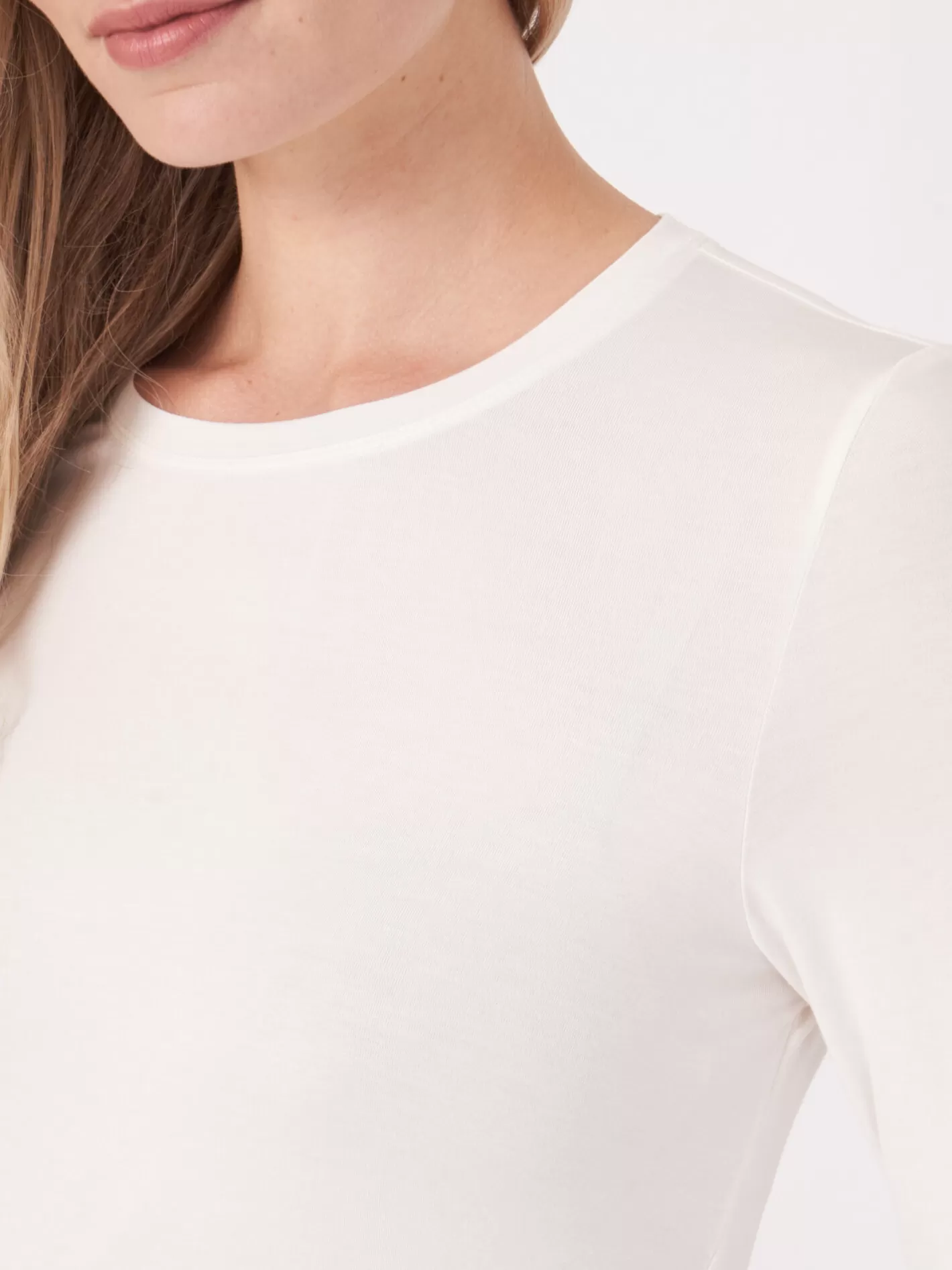 Tops<REPEAT cashmere Basic Women's Long-Sleeved Top Cream