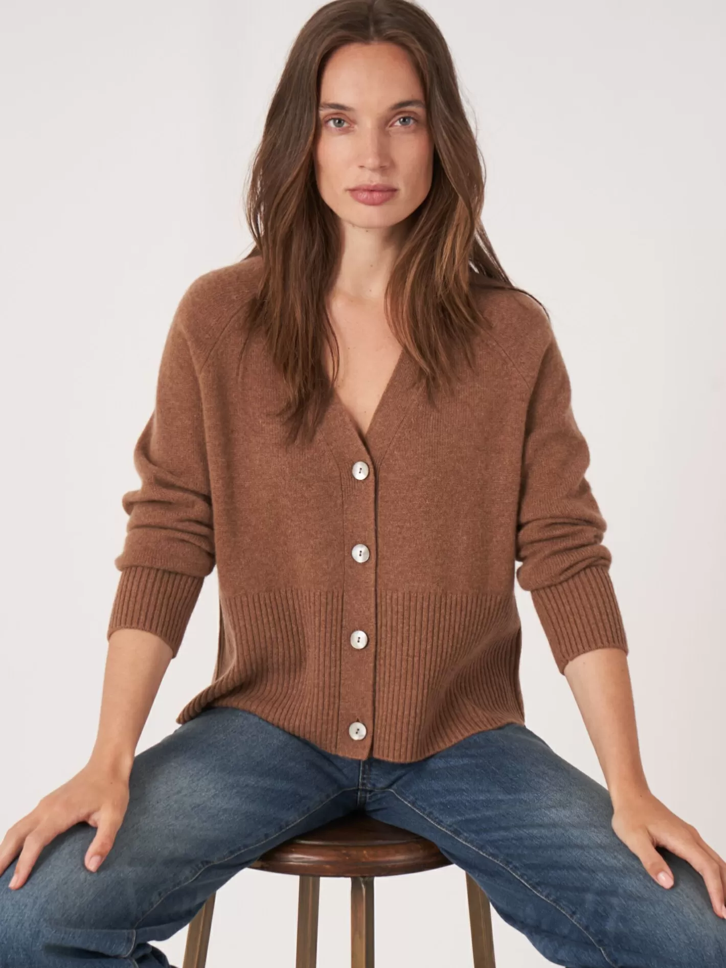 Cardigans<REPEAT cashmere Cashmere Cardigan With Ribbed V-Neck Hazel