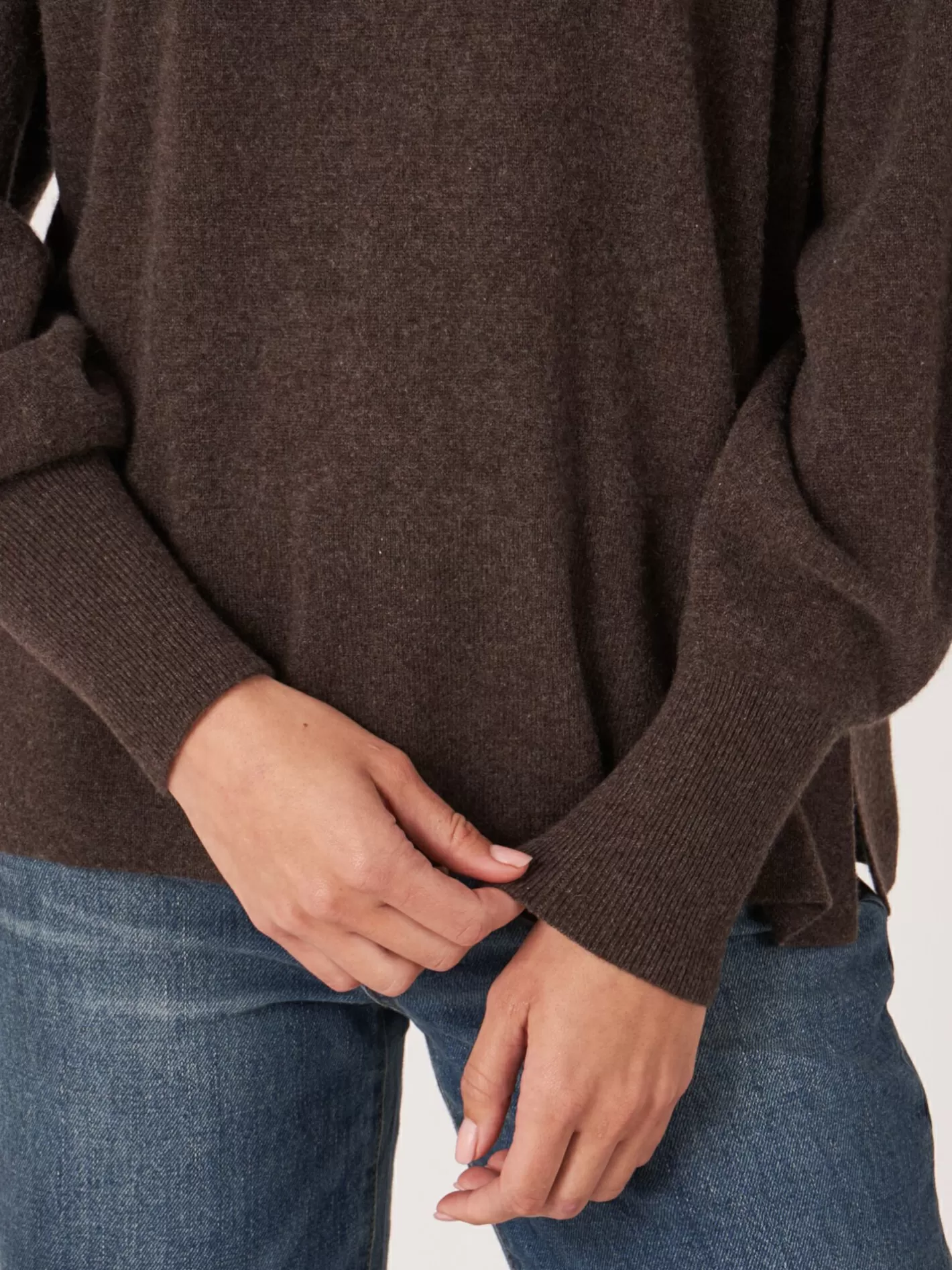 Sweaters<REPEAT cashmere Cashmere Raglan Sweater With High Ribbed Hem And Side Slit Chocolate