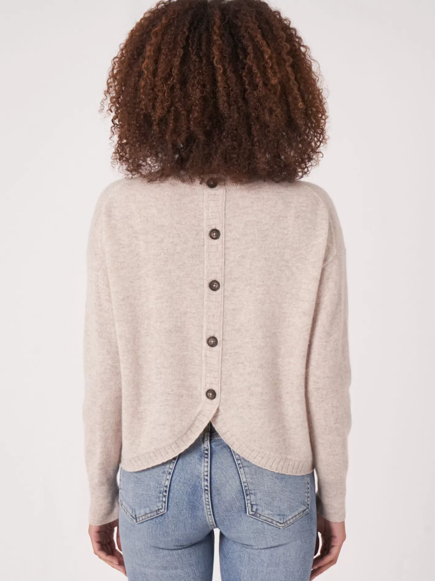 Organic Cashmere<REPEAT cashmere Casual Organic Cashmere Sweater With Buttoned Back Beige