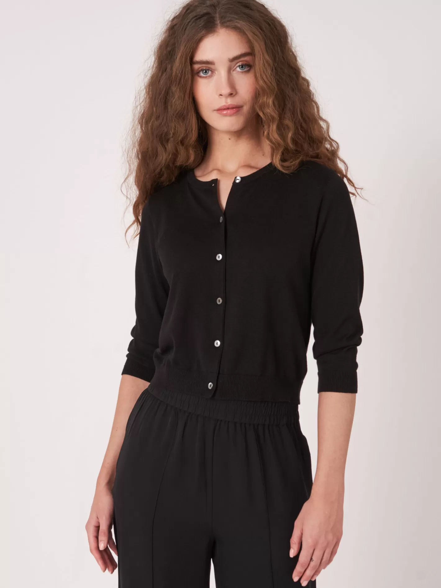 Cardigans<REPEAT cashmere Cropped Cardigan With Crew Neck In Organic Cotton Blend Black