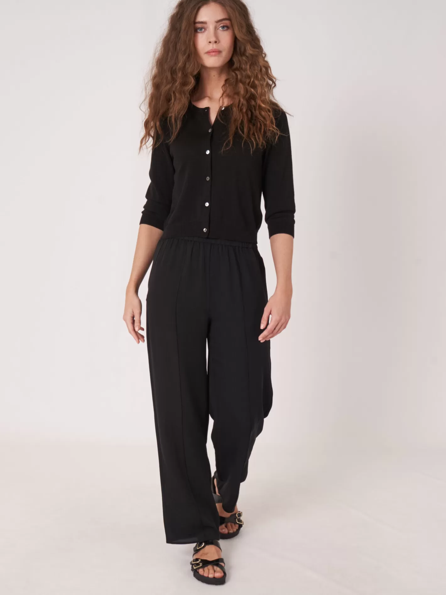 Cardigans<REPEAT cashmere Cropped Cardigan With Crew Neck In Organic Cotton Blend Black