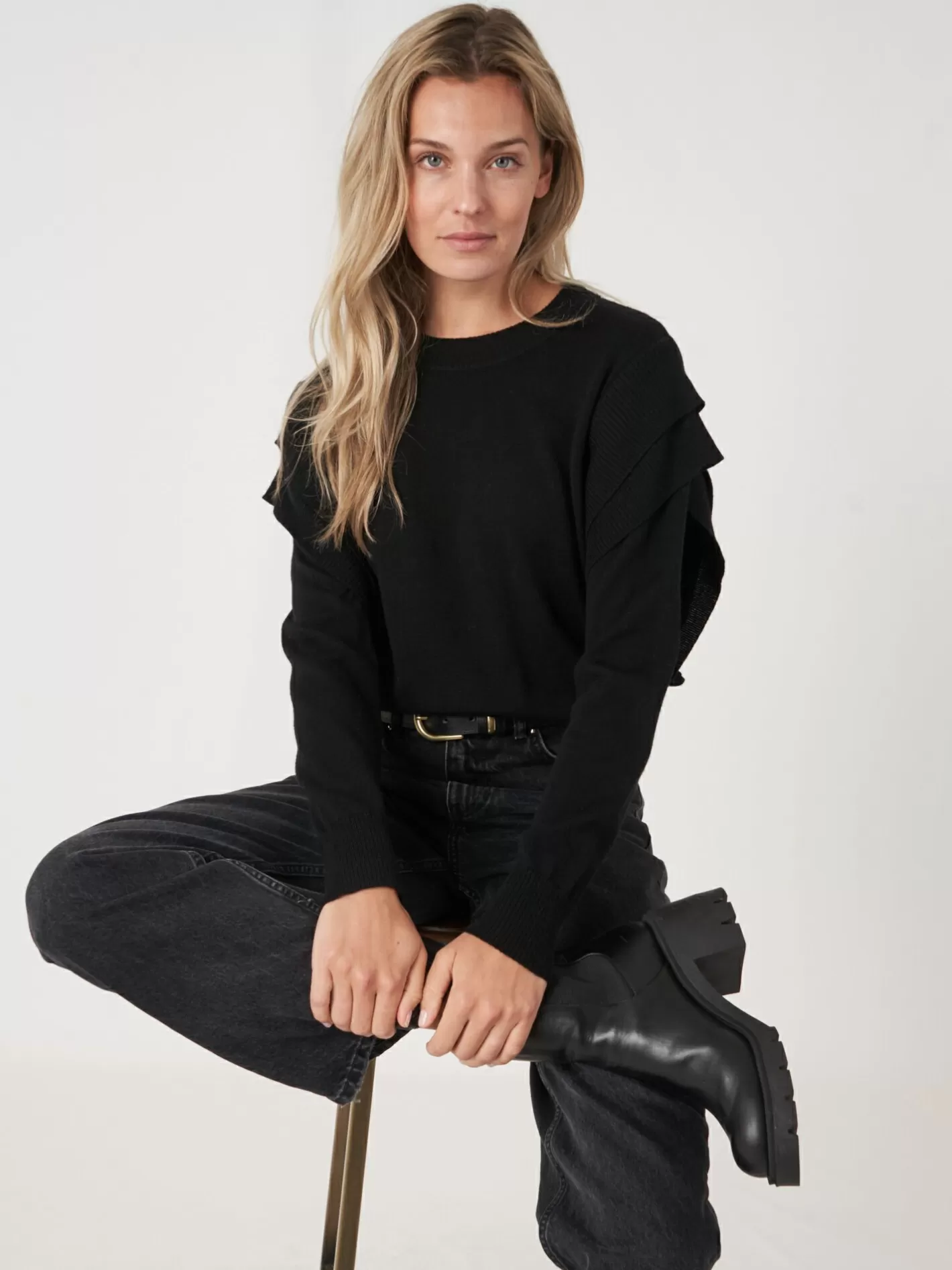 Sweaters<REPEAT cashmere Cropped Merino Wool Sweater With Shoulder Detail Black