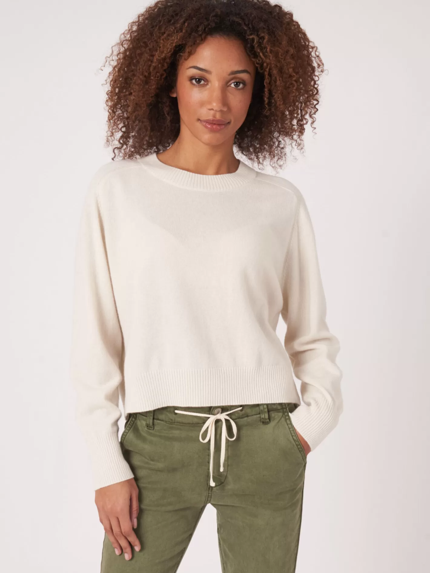 Organic Cashmere<REPEAT cashmere Cropped Organic Cashmere Raglan Sweater Cream