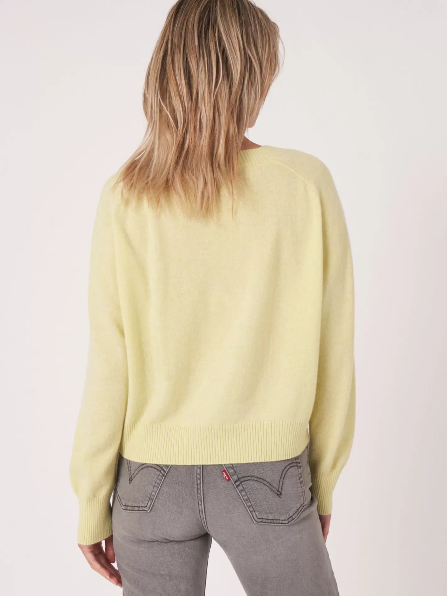 Organic Cashmere<REPEAT cashmere Cropped Organic Cashmere Raglan Sweater Soda