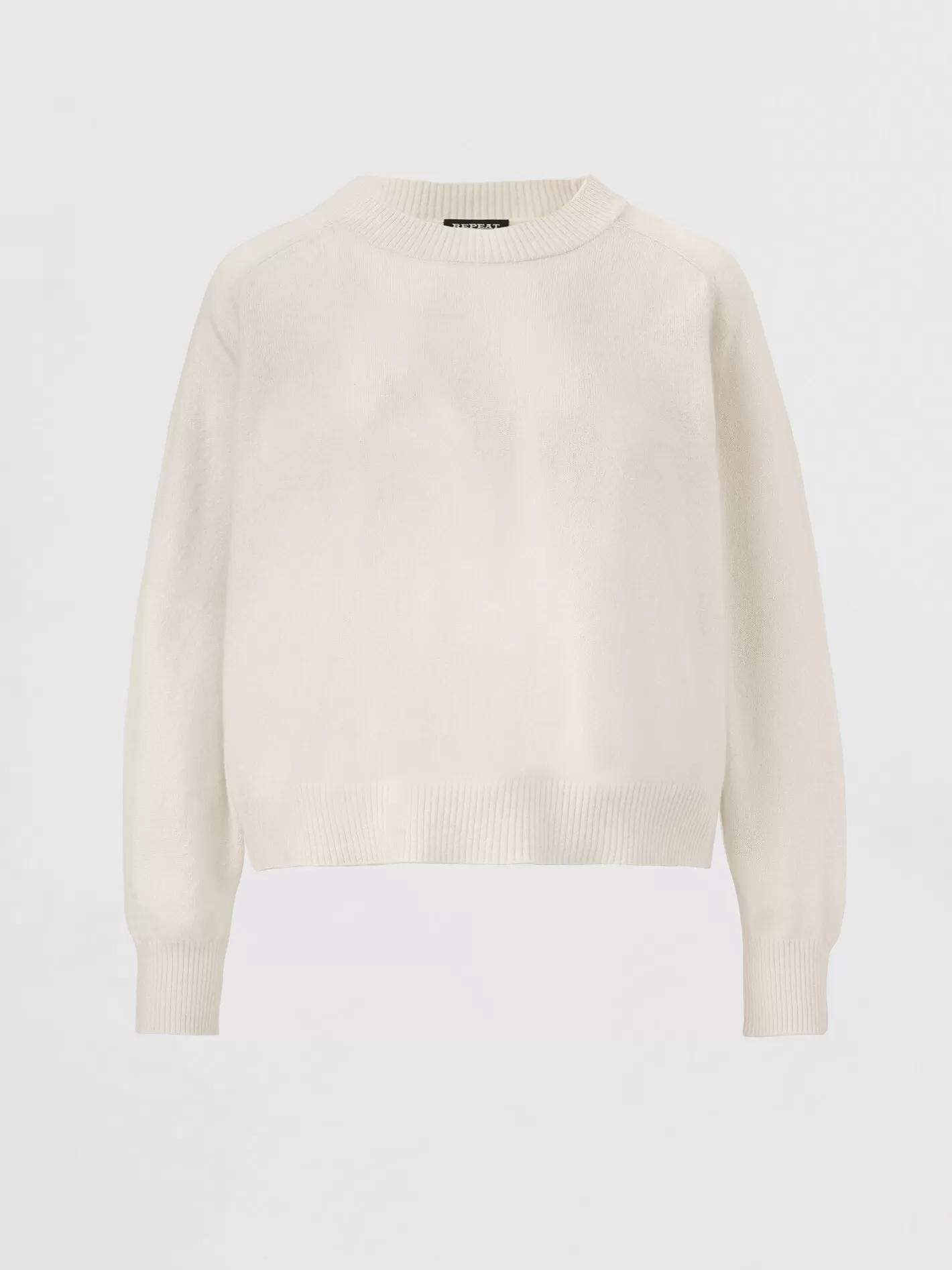 Organic Cashmere<REPEAT cashmere Cropped Organic Cashmere Raglan Sweater Cream