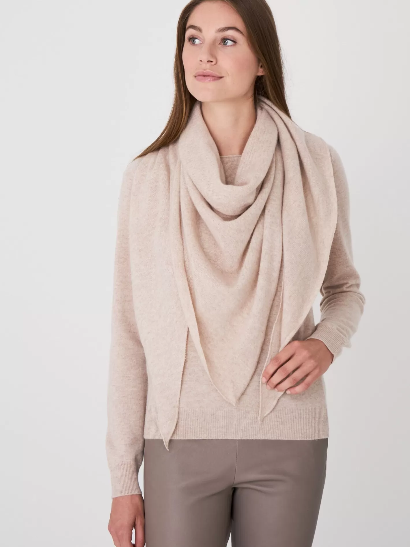 Organic Cashmere<REPEAT cashmere Fine Knit Organic Cashmere Triangular Scarf Beige