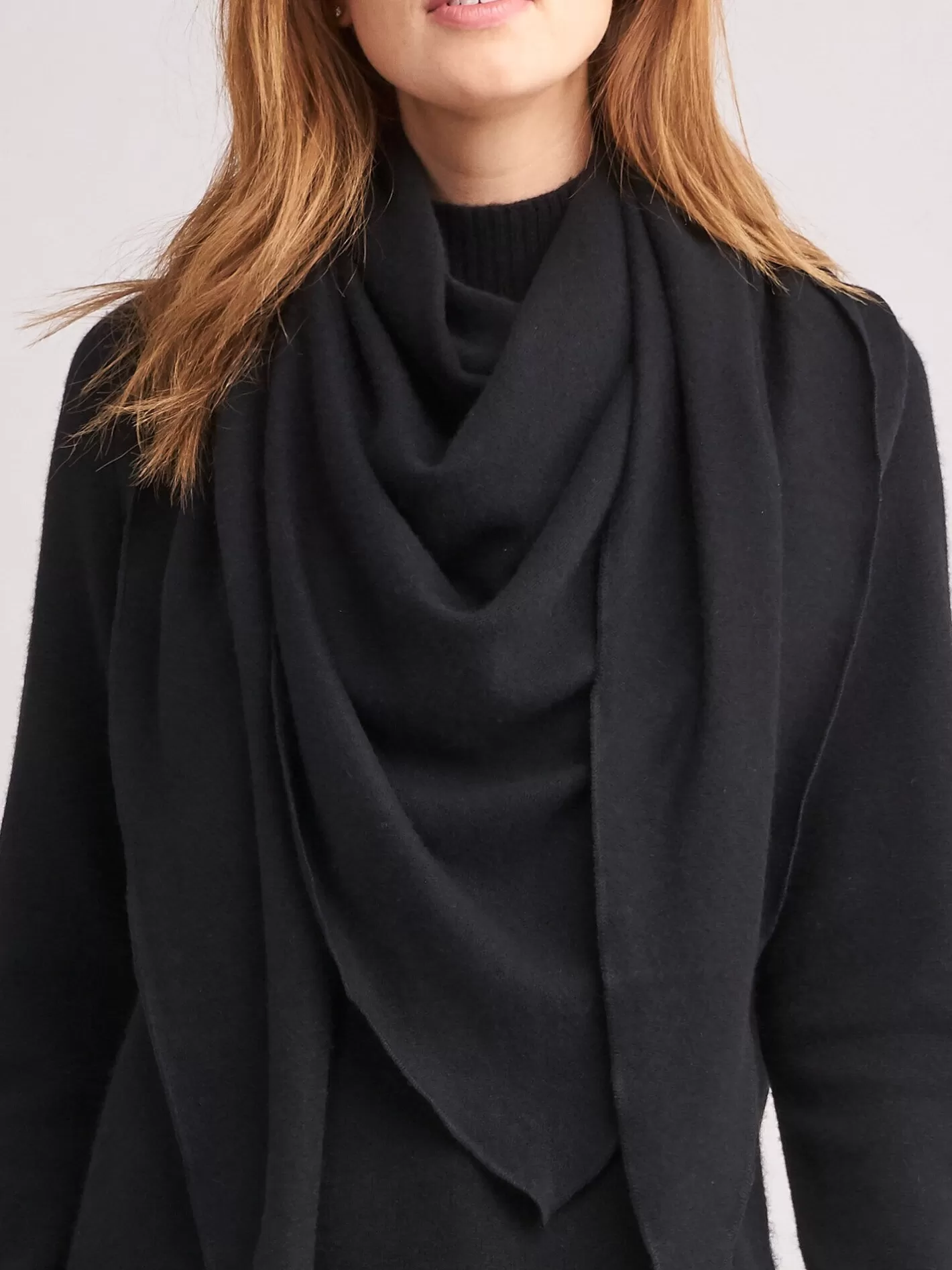 Organic Cashmere<REPEAT cashmere Fine Knit Organic Cashmere Triangular Scarf Black