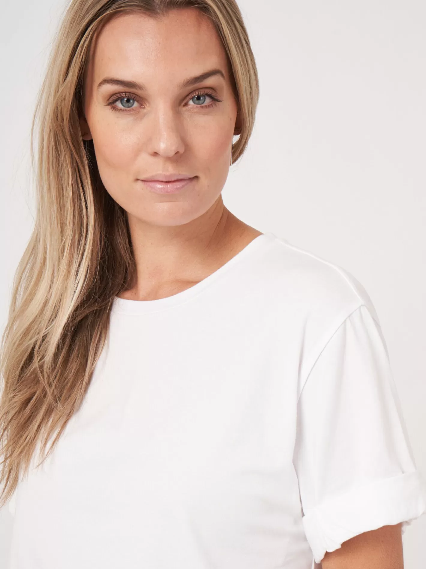 Tops<REPEAT cashmere Loose Fit T-Shirt With Rolled Up Sleeves White