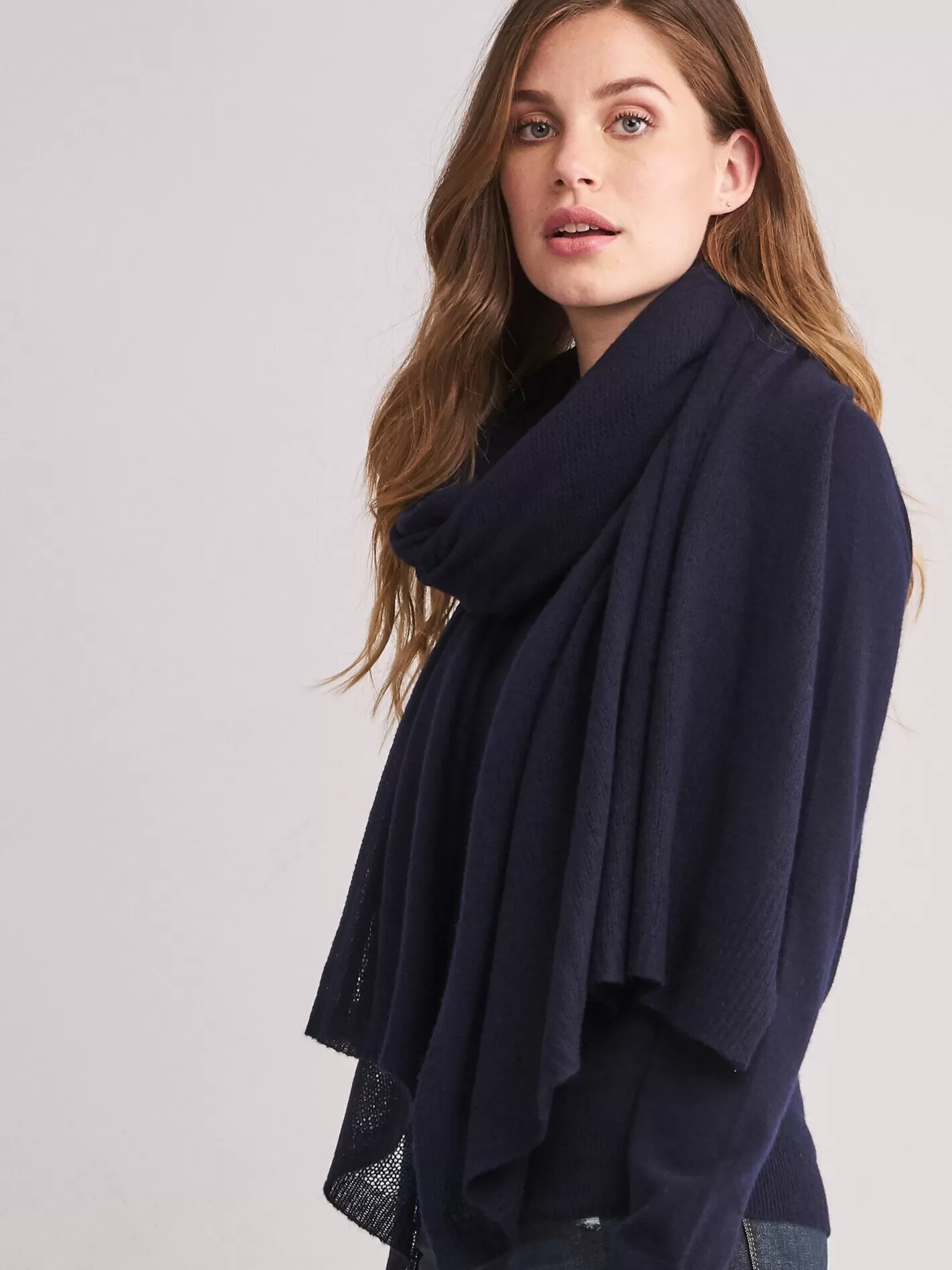 Organic Cashmere<REPEAT cashmere Loose Knit Organic Cashmere Scarf With Rib Details Navy