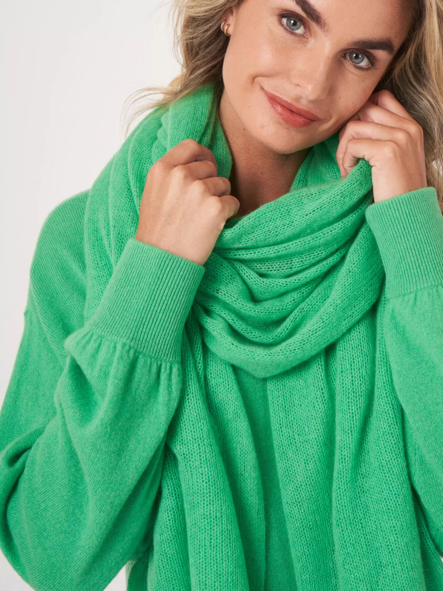 Organic Cashmere<REPEAT cashmere Loose Knit Organic Cashmere Scarf With Rib Details Basil