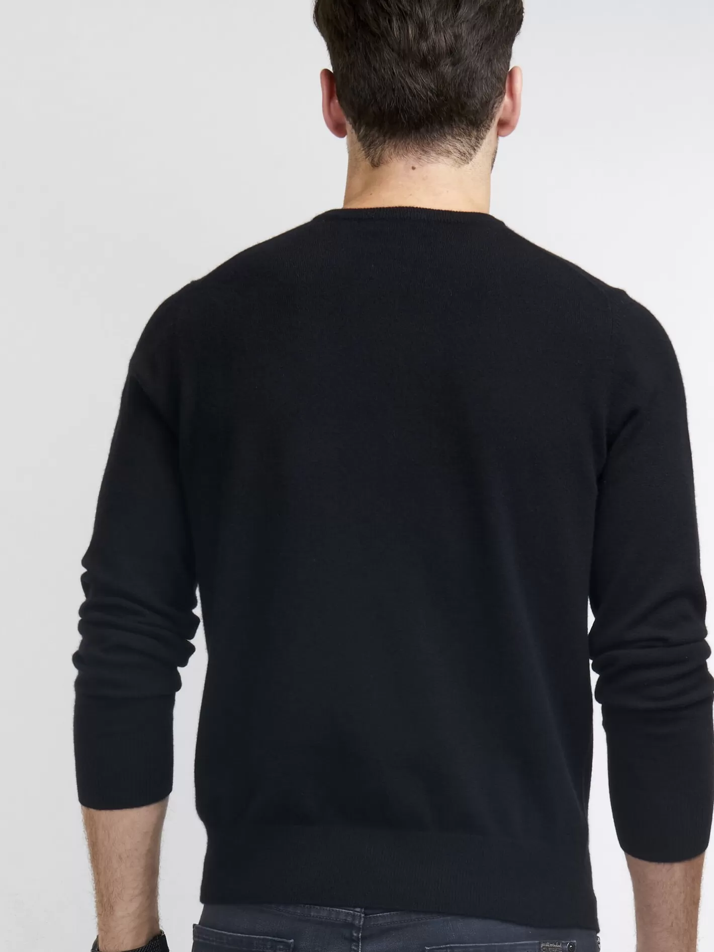 Sweaters<REPEAT cashmere Men's Cashmere Round Neck Sweater Black