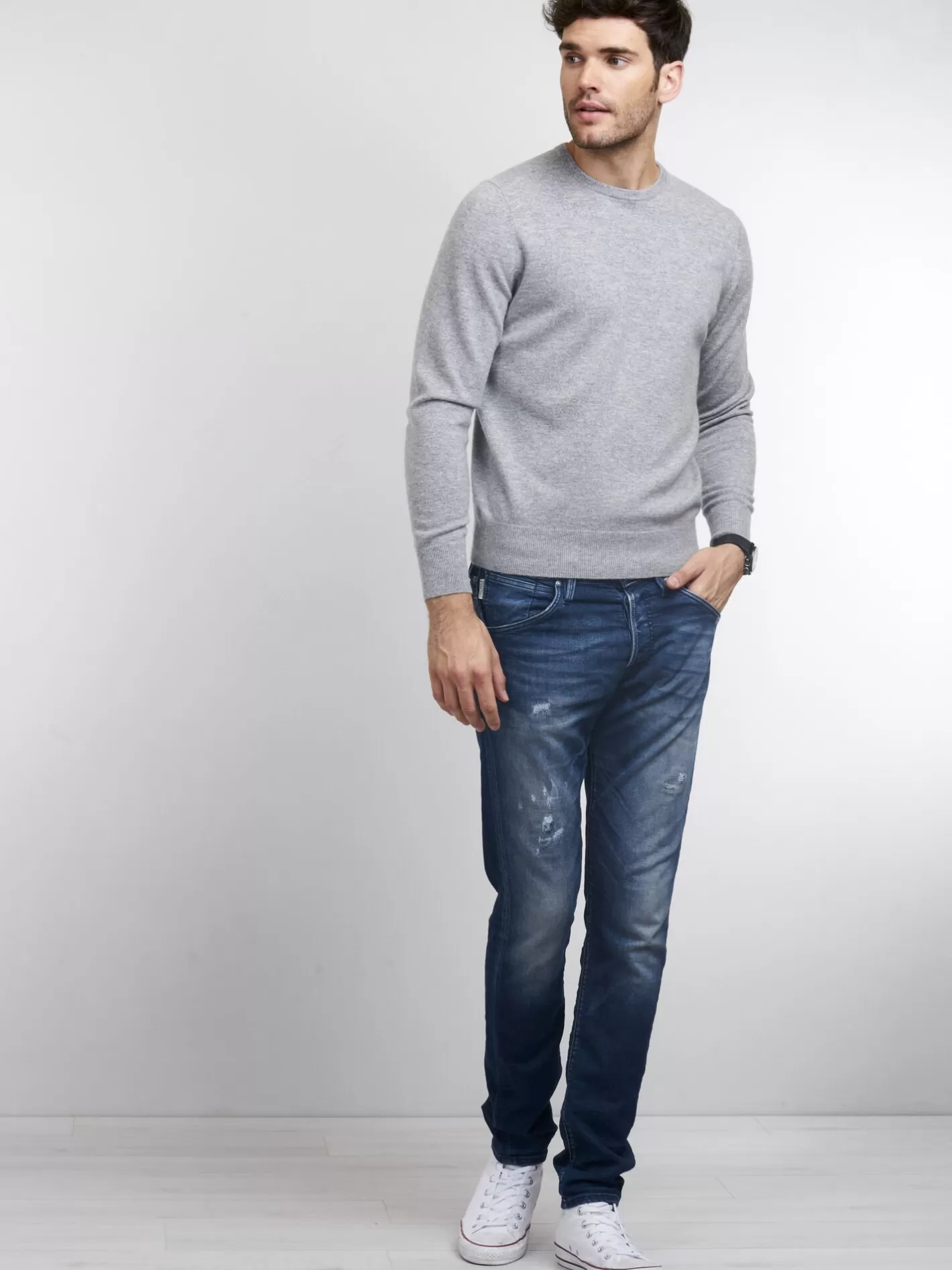 Sweaters<REPEAT cashmere Men's Cashmere Round Neck Sweater Light Grey