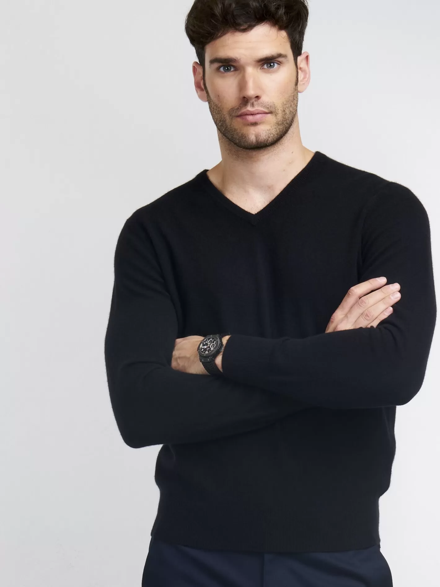 Sweaters<REPEAT cashmere Men's Cashmere V-Neck Sweater Black