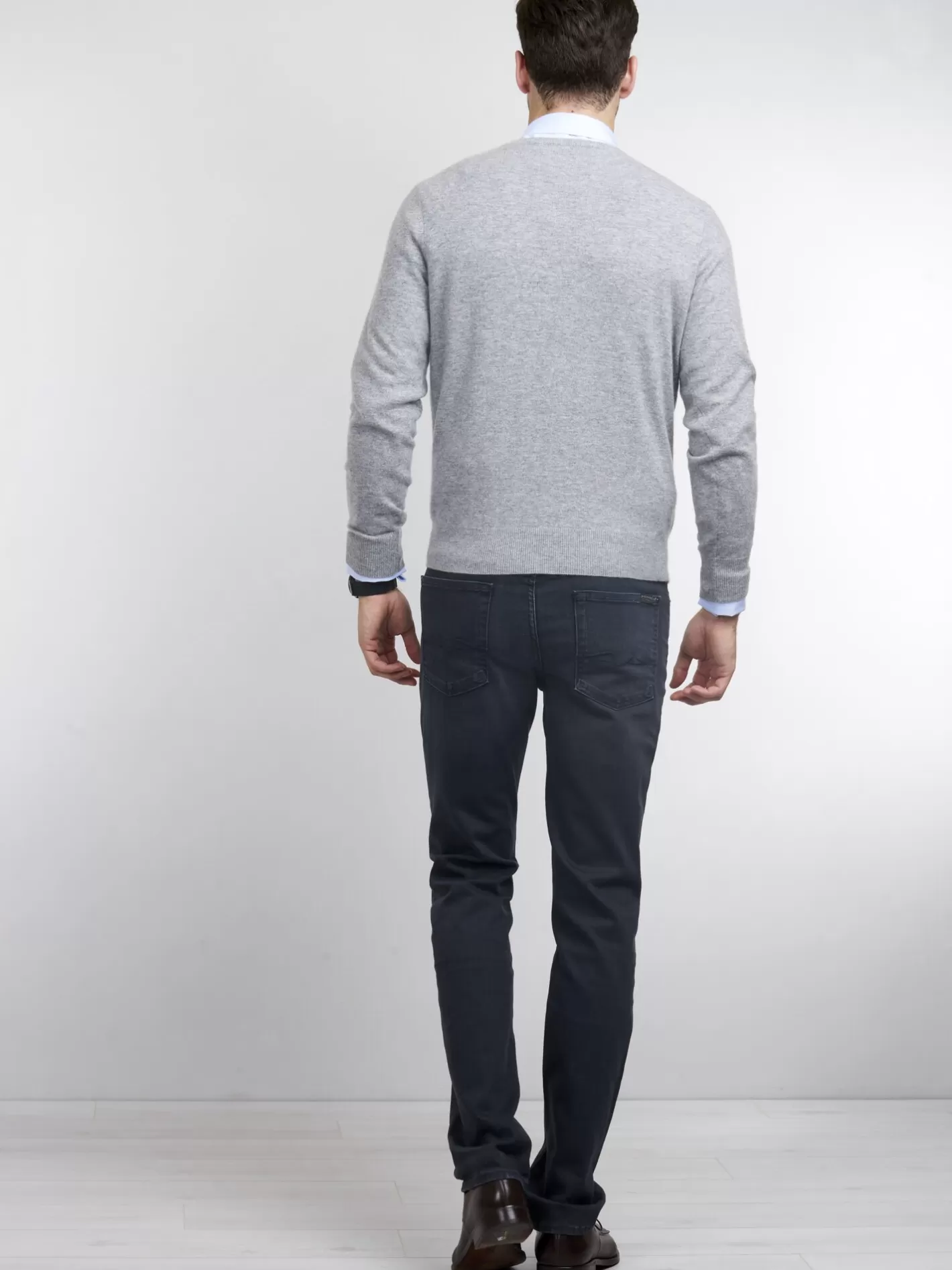 Sweaters<REPEAT cashmere Men's Cashmere V-Neck Sweater Light Grey