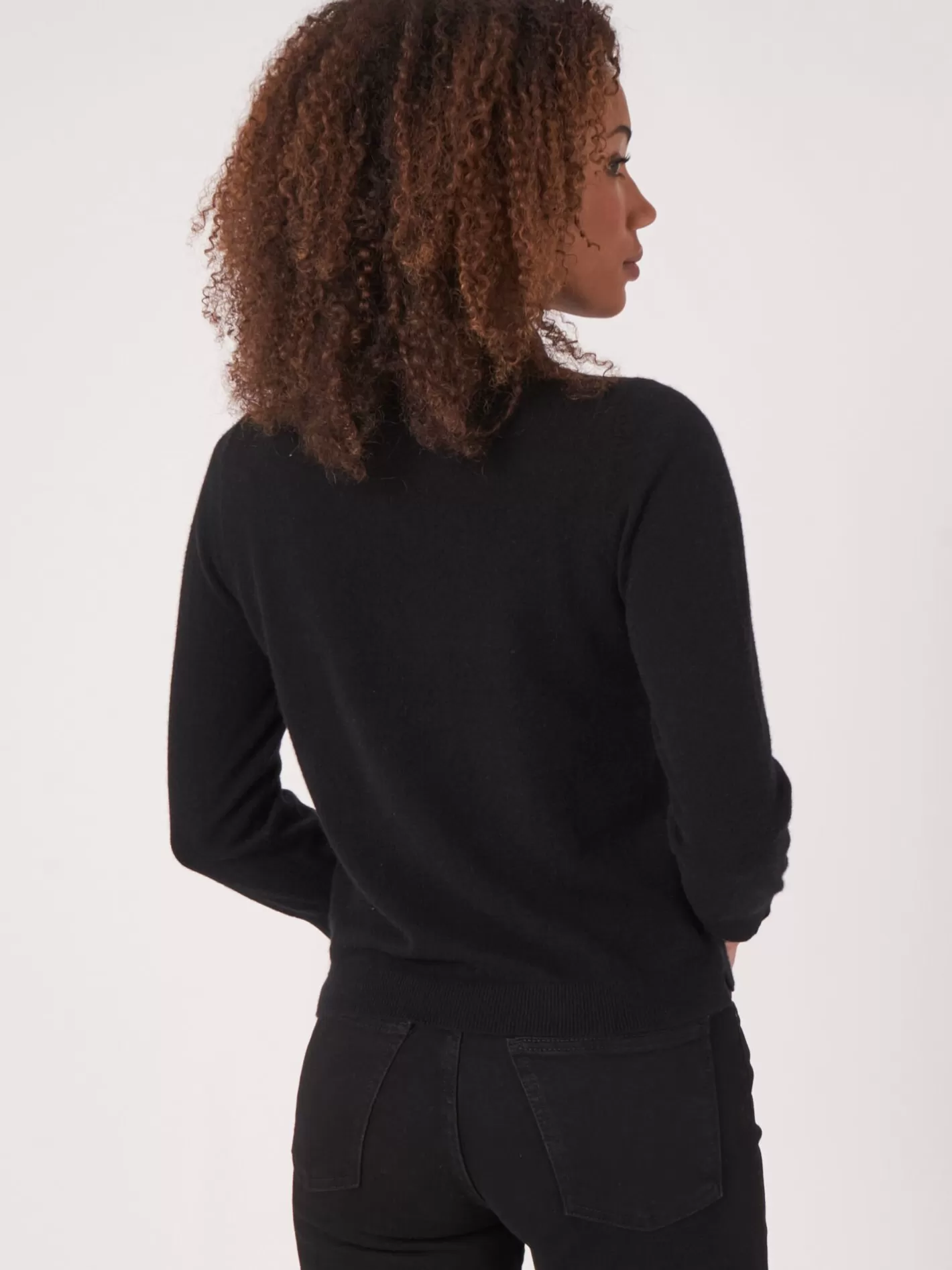 Organic Cashmere<REPEAT cashmere Organic Cashmere Jumper With Polo Neck And Front Pockets Black