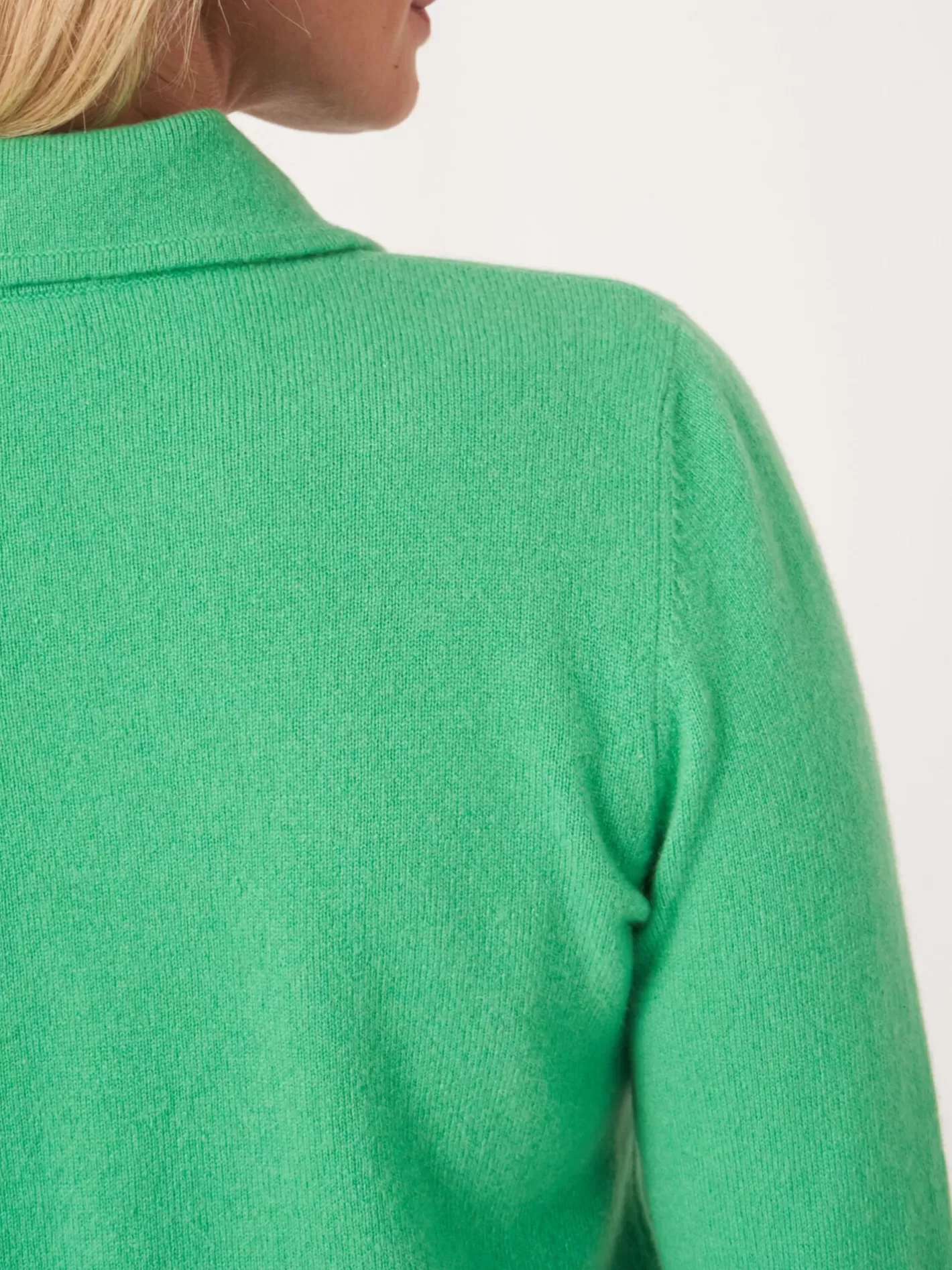 Organic Cashmere<REPEAT cashmere Organic Cashmere Jumper With Polo Neck And Front Pockets Basil