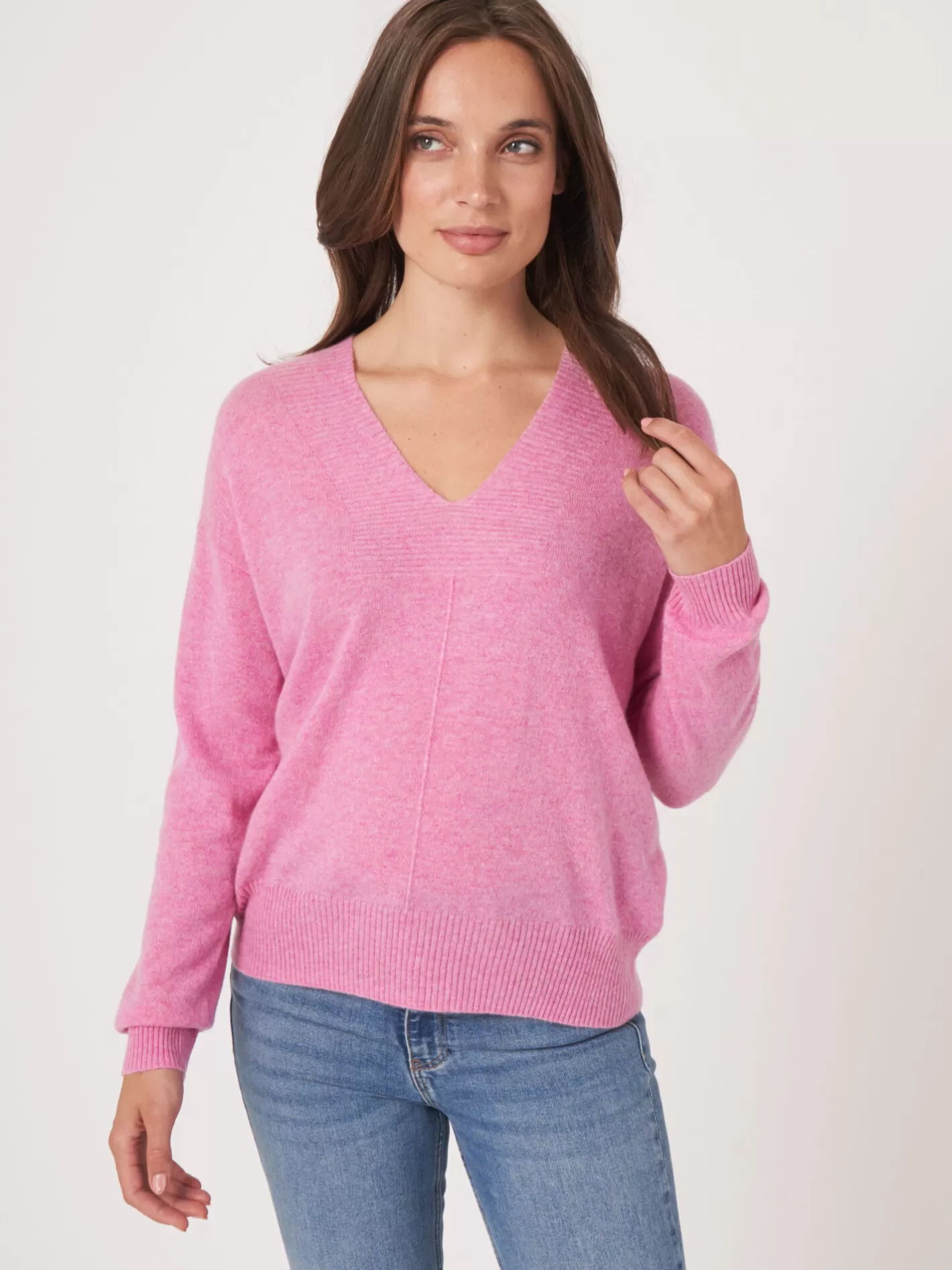 Organic Cashmere<REPEAT cashmere Organic Cashmere Sweater With Ribbed V-Neck Blossom