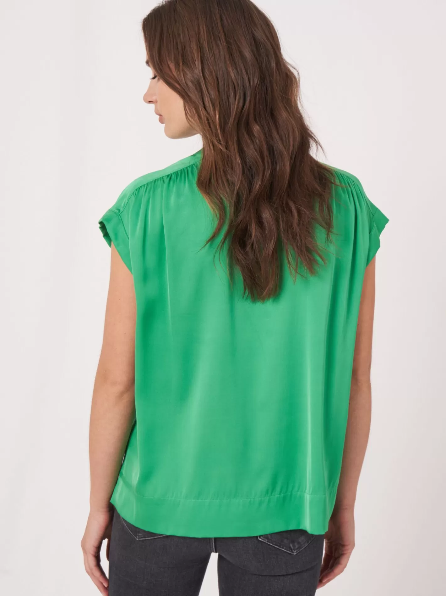 Tops<REPEAT cashmere Oversized Buttoned Silk Blouse Top Basil