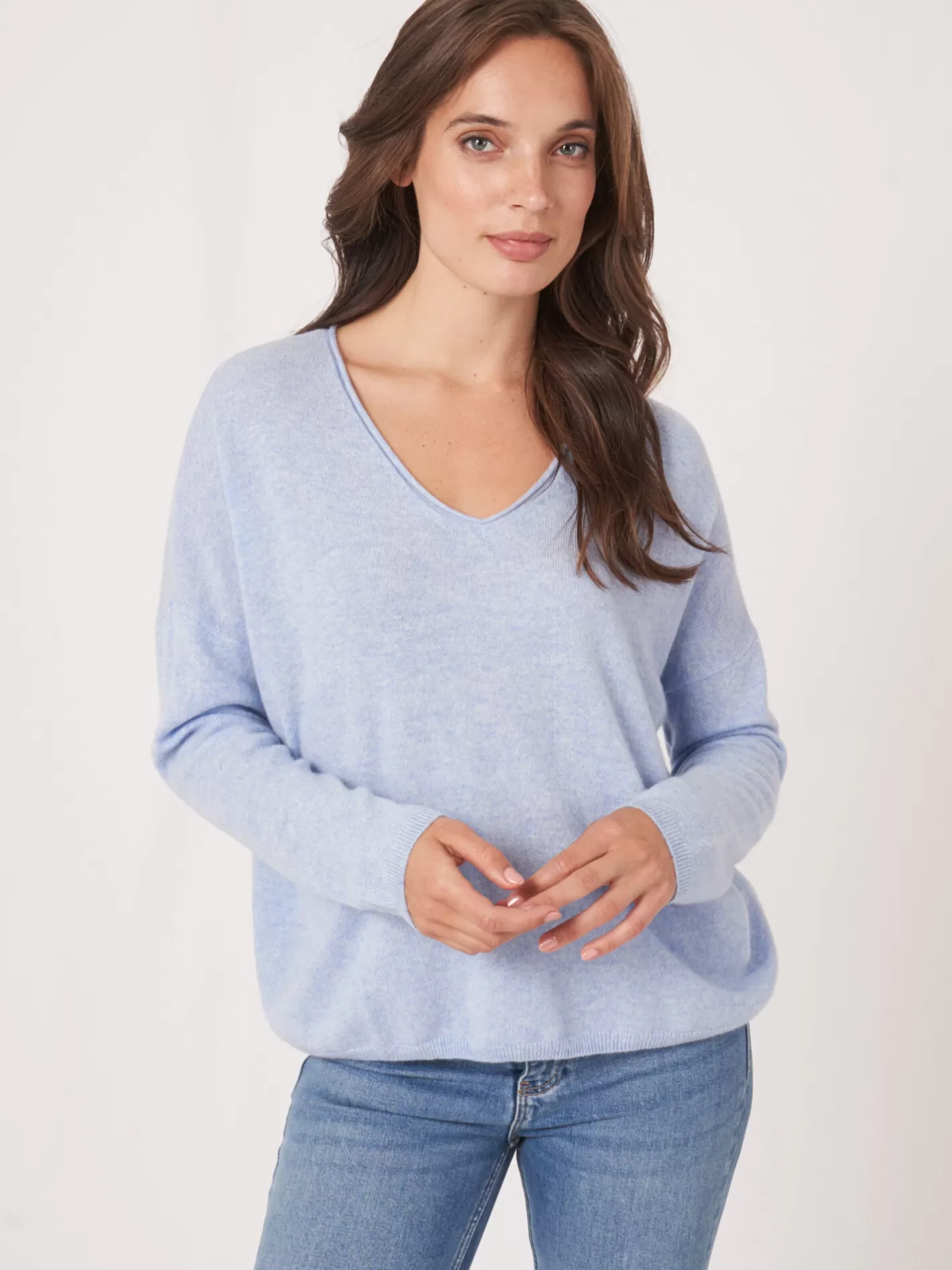 Organic Cashmere<REPEAT cashmere Oversized Organic Cashmere V-Neck Sweater Sky