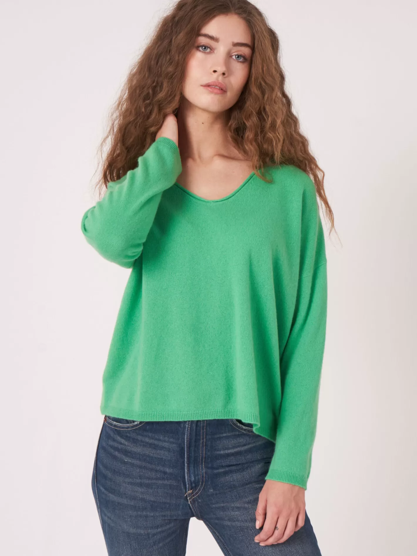 Organic Cashmere<REPEAT cashmere Oversized Organic Cashmere V-Neck Sweater Basil