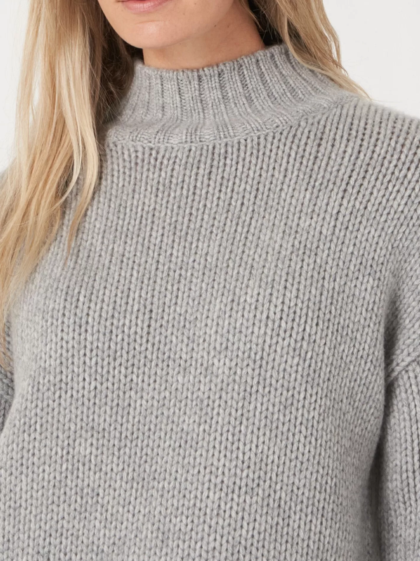 Sweaters<REPEAT cashmere Stand Collar Sweater With Ribbed Hem With Fancy Knit Details Light Grey