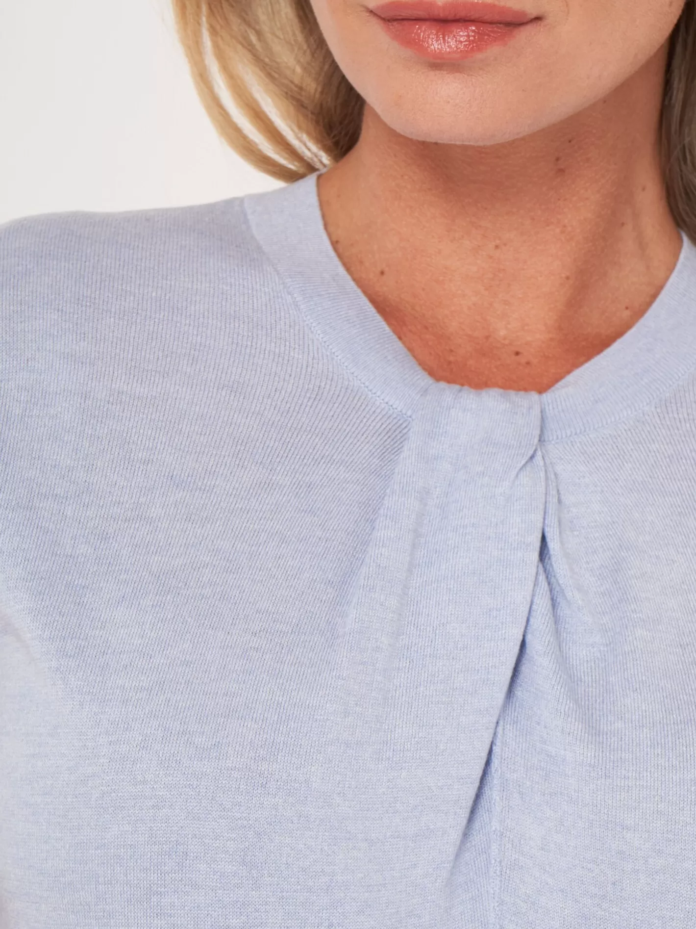 Repeats Favorites<REPEAT cashmere Super Fine Knit Cashmere Silk Top With Neckline With Twisted Knot Detail Sky
