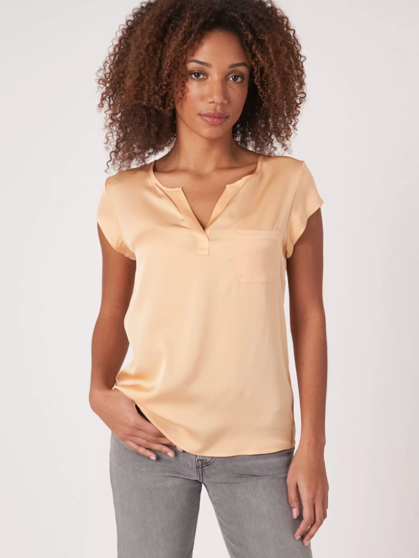 Tops<REPEAT cashmere Top With Chest Pocket Glow