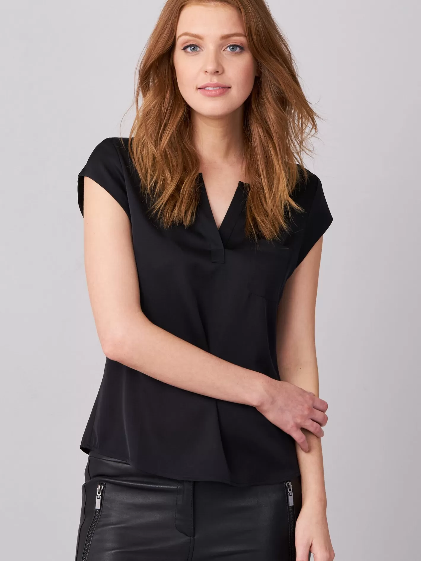 Blouses<REPEAT cashmere Top With Chest Pocket Black