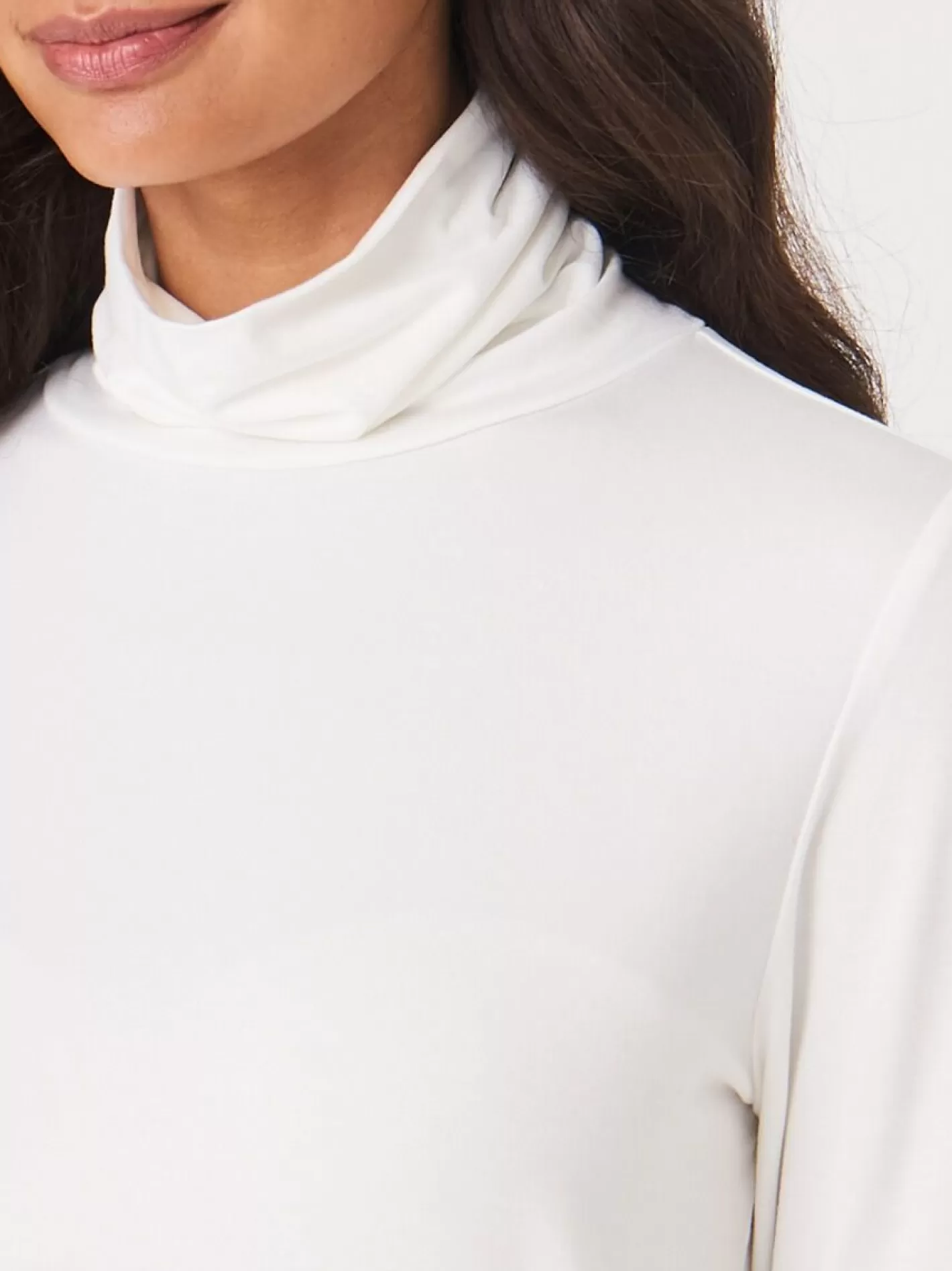 Tops<REPEAT cashmere Turtleneck Jersey Long-Sleeved Top Cream