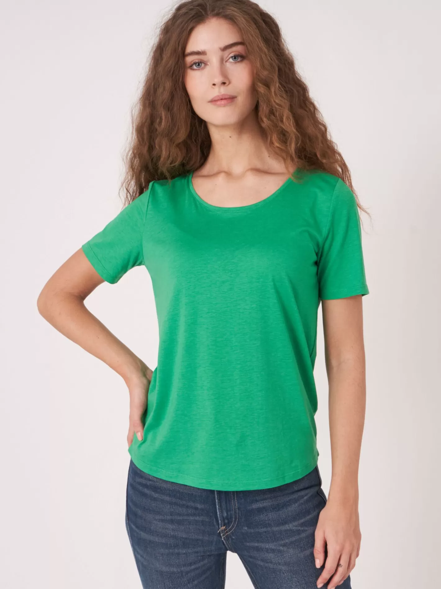 Tops<REPEAT cashmere Women's Basic T-Shirt Green