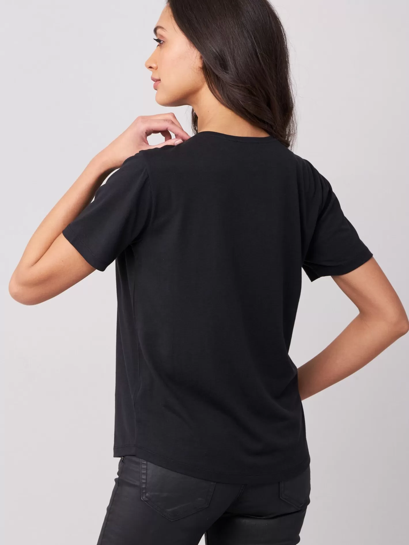 Tops<REPEAT cashmere Women's Basic T-Shirt Black