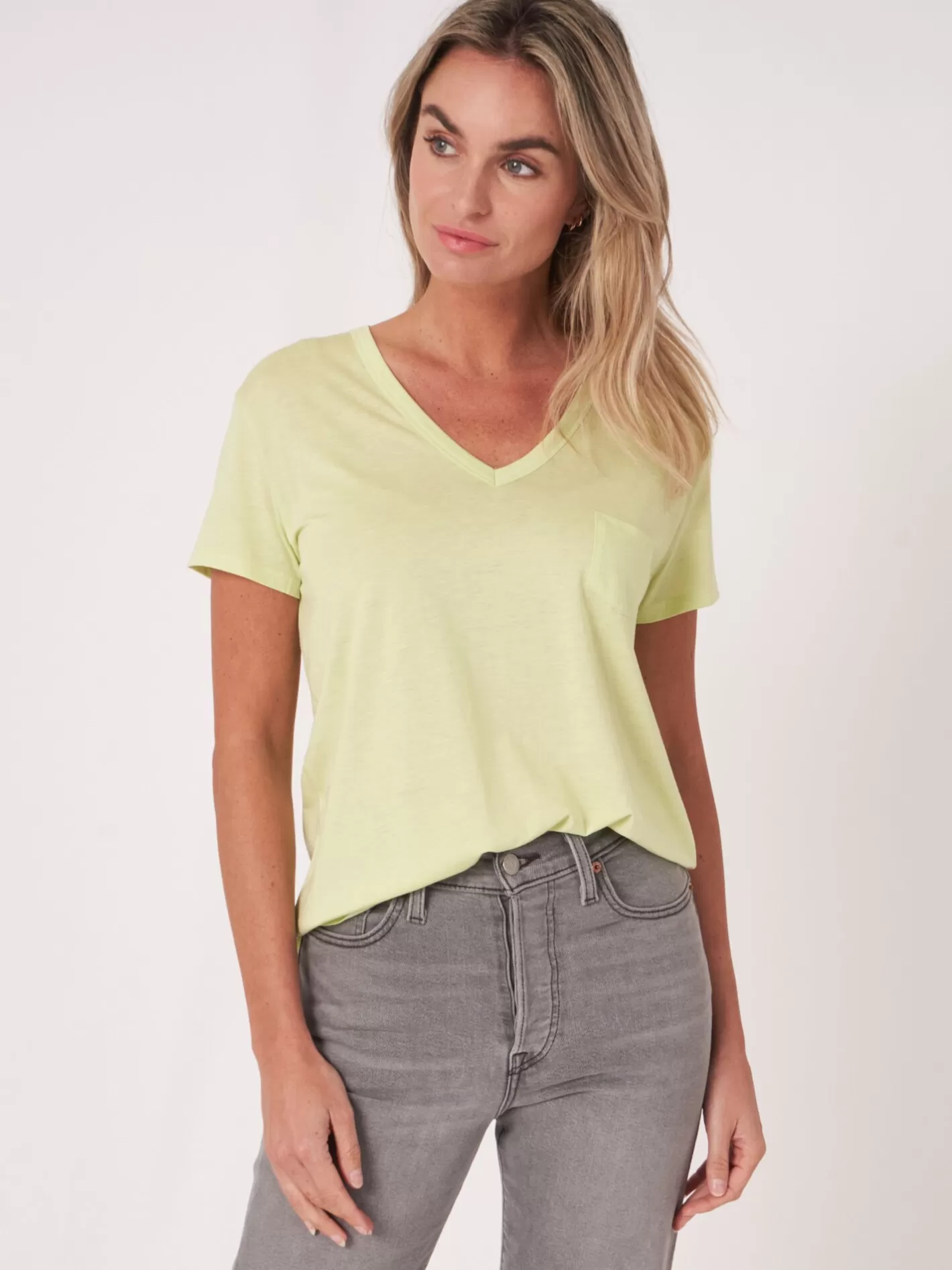 Tops<REPEAT cashmere Women's Basic V-Neck T-Shirt With Chest Pocket Soda